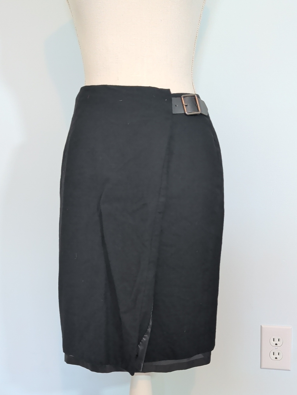Talbots Vintage Wool Black Wrap-Style Pencil Skirt with Side Buckle 90s office